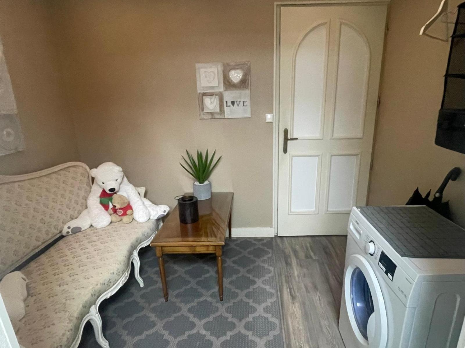 Appart' Spa Et Sauna Privatif Au Coeur De Beaune Luaran gambar