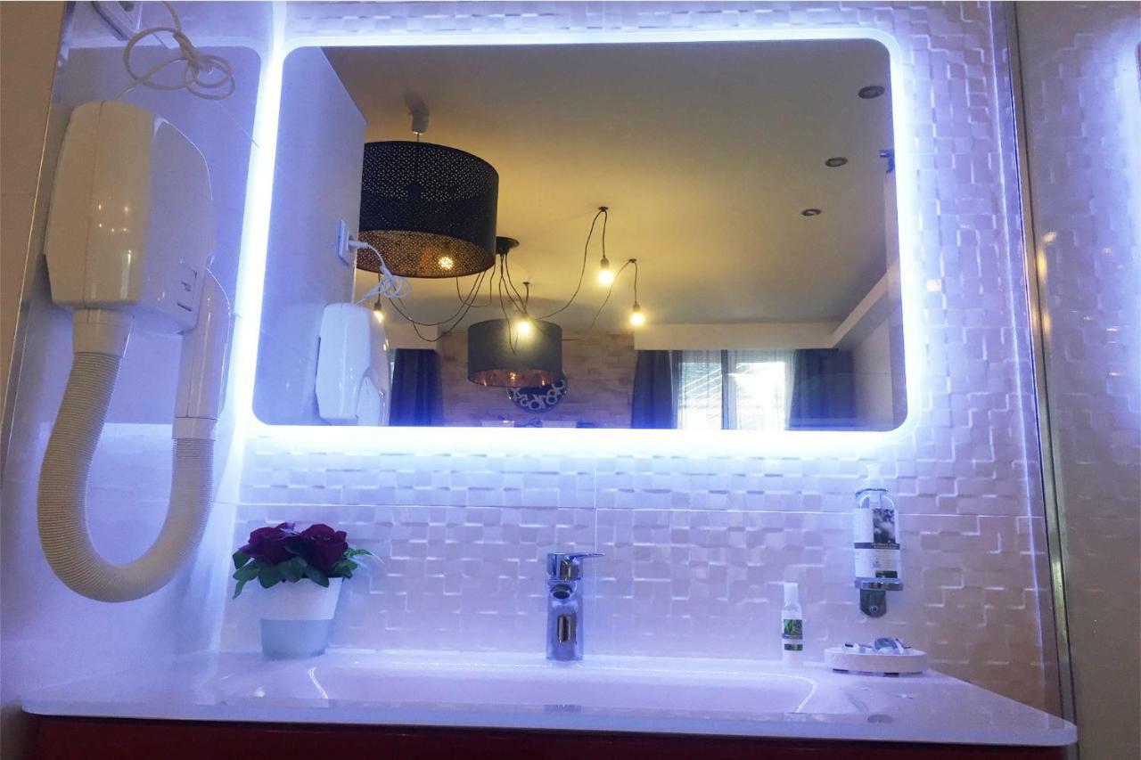 Appart' Spa Et Sauna Privatif Au Coeur De Beaune Luaran gambar